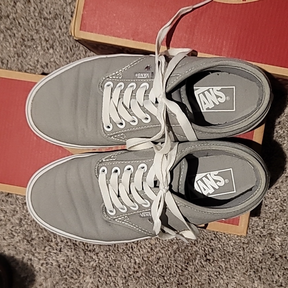 Van's
